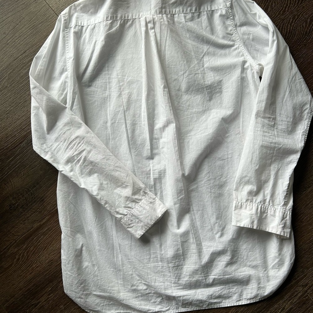 GAP White Button-Up tuxedo shirt
Women’s size Large Tall 💯 cotton - Picture 3 of 5